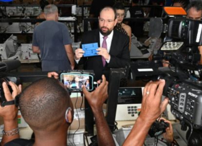 TRE-BA inicia preparação das urnas eletrônicas para Eleições 2026