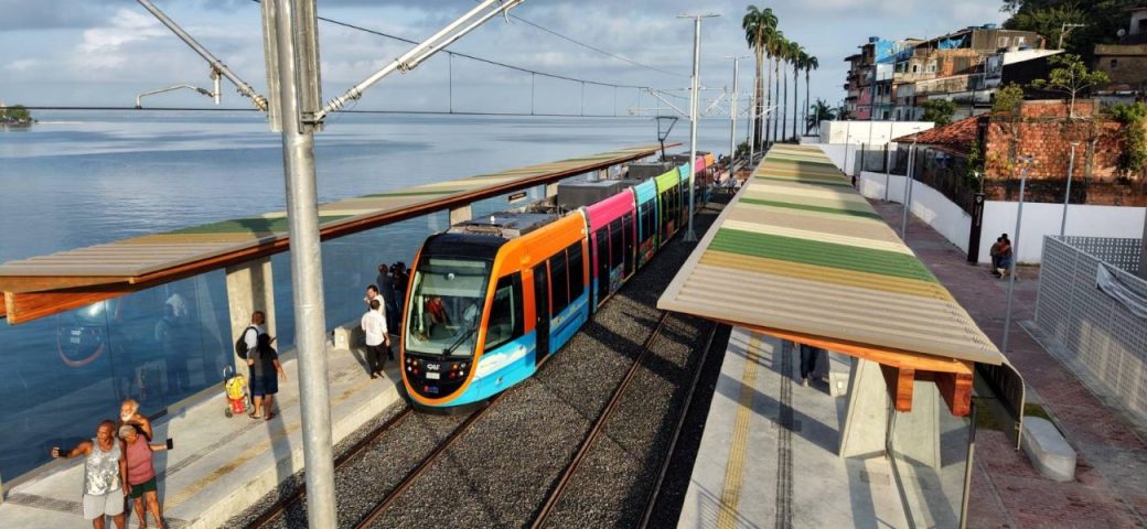 VLT inicia operação com passageiros no Subúrbio de Salvador nesta terça, 1