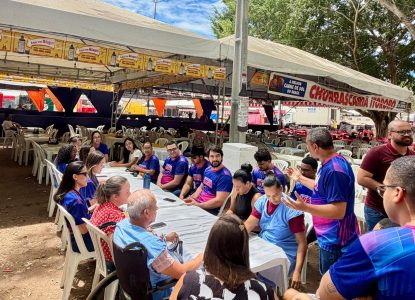 Pacientes da Santa Casa de Feira de Santana participam de atividades durante passeio na Expofeira 2026