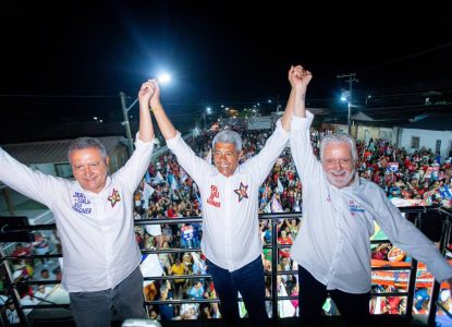 Em Prado, no extremo-sul da Bahia, Jerônimo Rodrigues promete unidade de saúde para indígenas