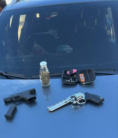 Serrinha: homem e mulher são presos em flagrante com armas e drogas
