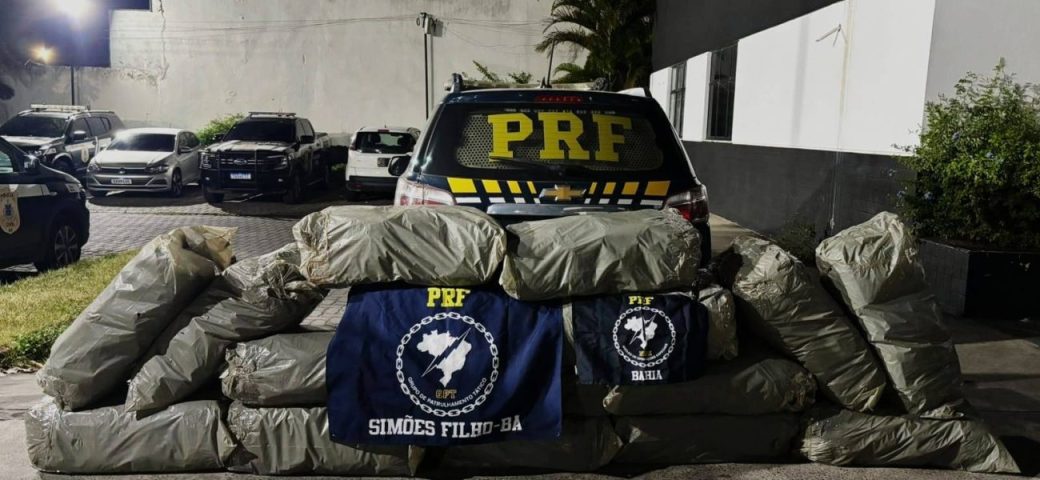 Polícia intercepta carga de 96kg de maconha na BR-324, em Feira de Santana