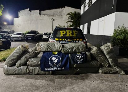 Polícia intercepta carga de 96kg de maconha na BR-324, em Feira de Santana