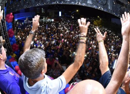 Durante campanha em Jacobina, ACM Neto diz que prioridade será combater violência na Bahia