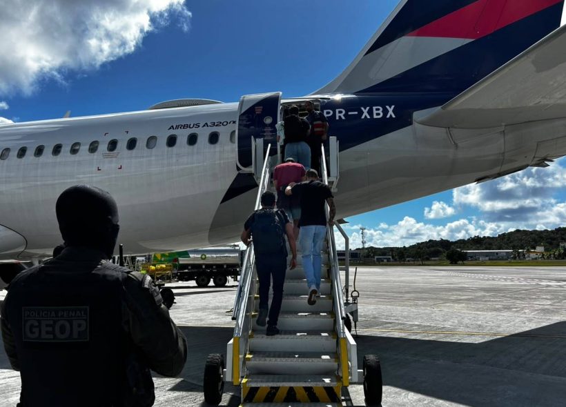 Líderes de facções com atuação na Bahia são transferidos para presídios federais de segurança máxima