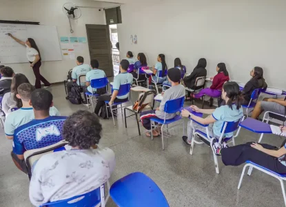 Pisa: Brasil reduz diferença para países ricos no desempenho escolar