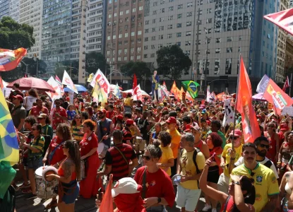 Apoiadores de Lula fazem atos em Brasília, Rio de Janeiro e mais 15 capitais