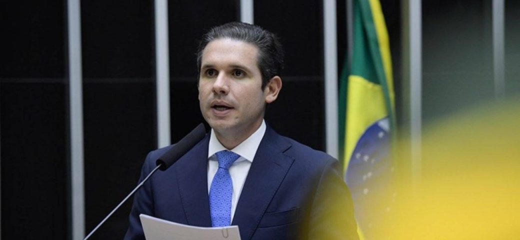 Daniel Vorcaro articulou candidatura de Hugo Motta à presidência da Câmara dos Deputados e ofereceu imóvel e helicóptero