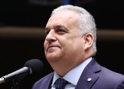 Supremo Tribunal Federal arquiva pedido de apuração contra vice de Flávio Bolsonaro por suspeitas de estupro