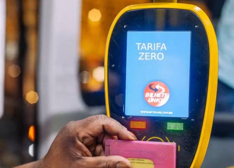 Lula anuncia PEC para garantir ônibus gratuitos aos fins de semana em todo país