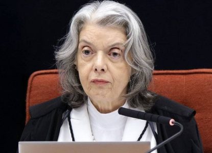 Cármen Lúcia dá 48 horas para TSE avaliar transporte gratuito entre estados