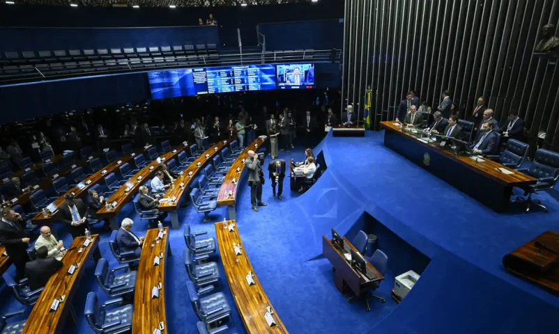 Veja quem são os novos senadores e como fica composição do Senado