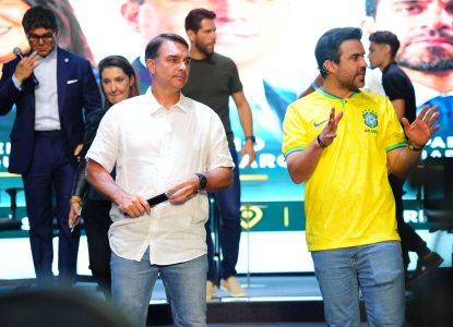 Em evento com Flávio Bolsonaro, Pablo Marçal defende 'vender o medo' para conquistar eleitor