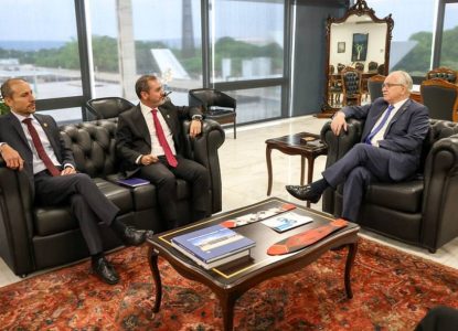 Edson Fachin diz a Andrei Rodrigues que PF deve enviar ao STF todas as menções a ministros no Caso Master