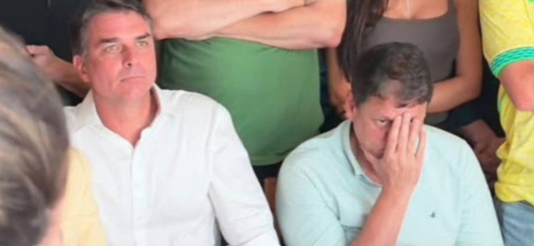 Derrotado, Flávio Bolsonaro não aceita resultado das urnas, e diz que vai pedir anulação