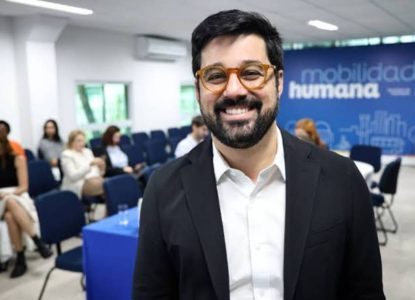 TRE da Bahia revoga prisão de secretário de Transporte de Salvador após retenção de ônibus
