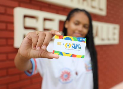 Pé-de-Meia garante incentivo extra de R$ 200 para estudantes que fizerem ENEM 2026