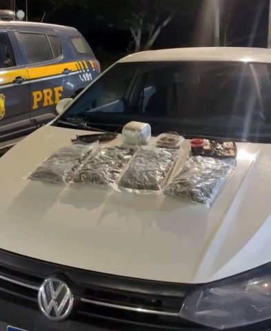 PRF apreende drogas e carregadores de pistola durante abordagem no distrito de Humildes, em Feira de Santana
