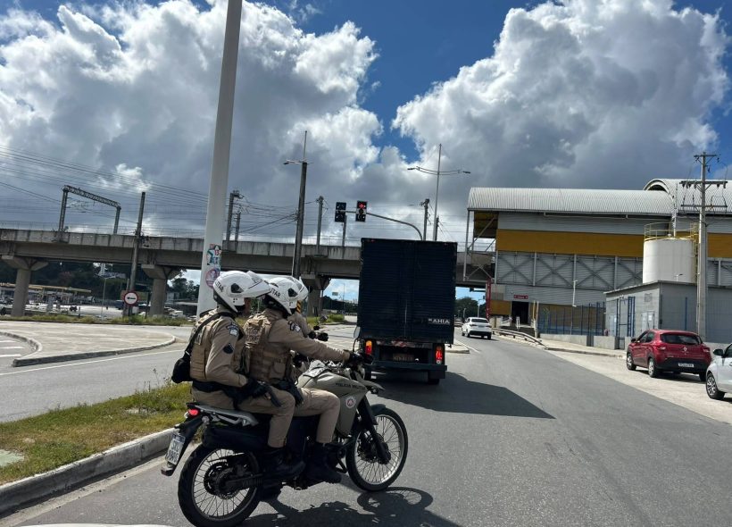 Polícia Militar inicia escolta de urnas eletrônicas na Bahia para Eleições 2026