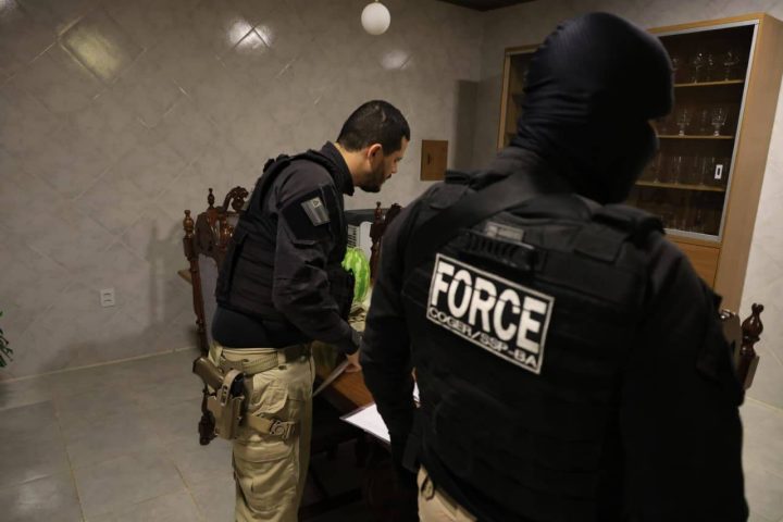 Tenente-coronel da Polícia Militar é preso por ligação com milícia armada no oeste da Bahia