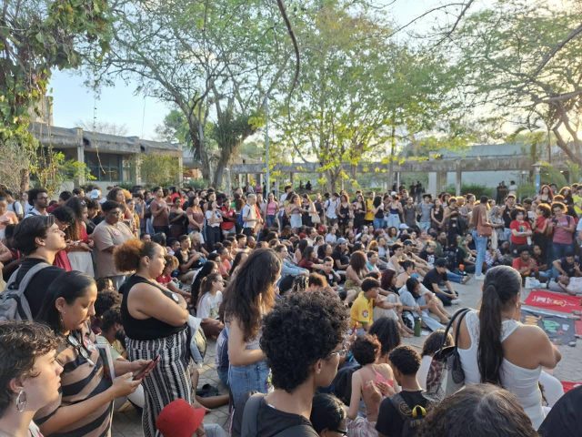 Estudantes e entidades da UEFS convocam sociedade para ato no centro de Feira de Santana no sábado, 10