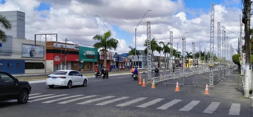 Direita Livre é suspensa entre avenidas de Feira de Santana devido à montagem de camarotes para Micareta 2026