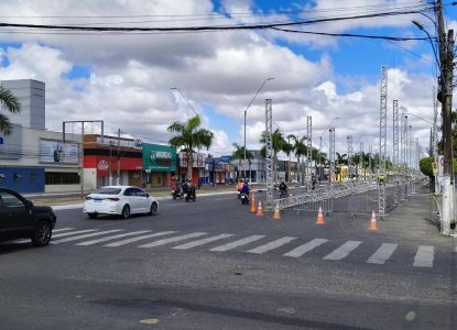 Direita Livre é suspensa entre avenidas de Feira de Santana devido à montagem de camarotes para Micareta 2026