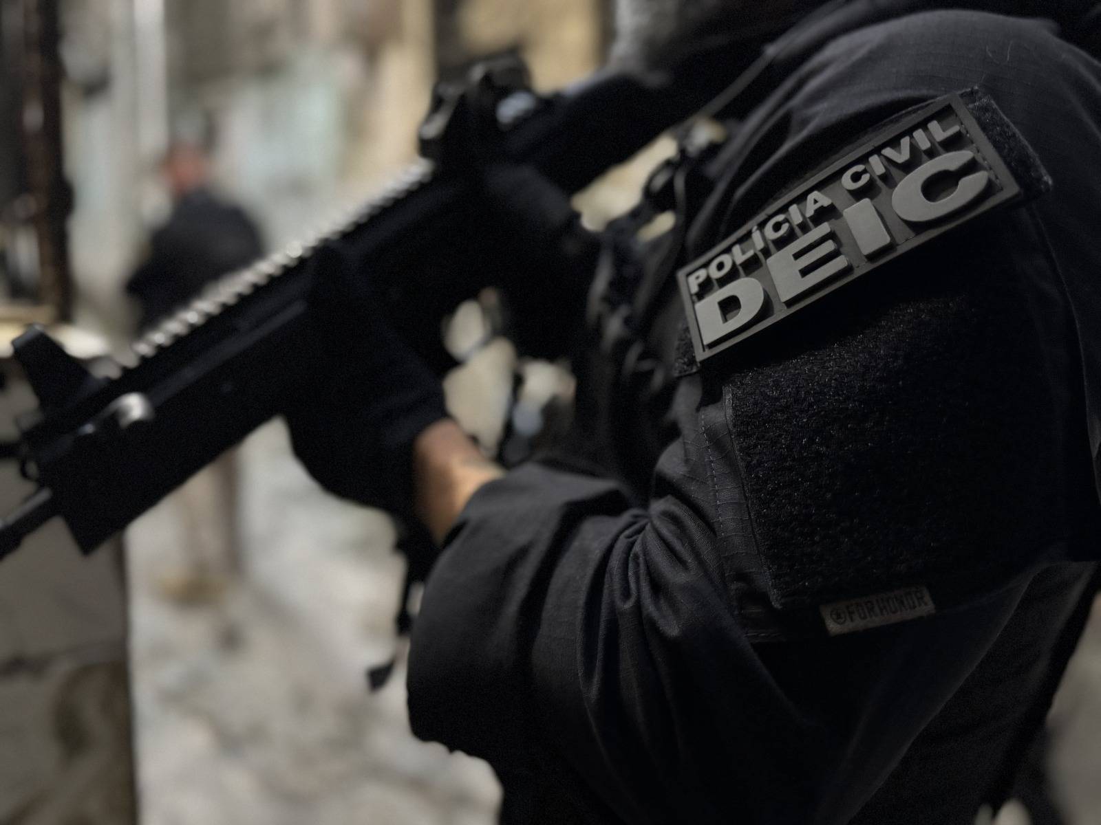 Ex-sargento preso em Camaçari durante operação policial na Bahia