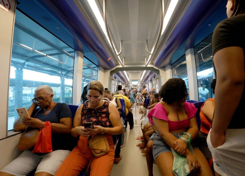VLT de Salvador e região metropolitana completa 100 dias de operação assistida com mais de 300 mil passageiros transportados