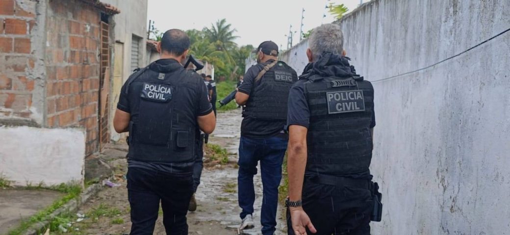 Polícia prende suspeito de aplicar golpe da falsa entrevista de emprego em Feira de Santana; entenda como funcionava