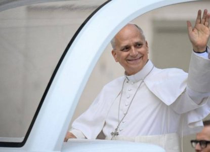 Papa Leão XIV não precisará de mais tratamento contra câncer, dizem médicos