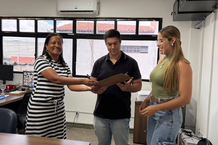 SEMMAM assina ordem de serviço para reforçar estrutura de fiscalização ambiental em Feira de Santana