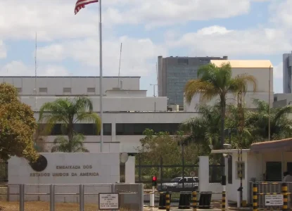 Estados Unidos e Austrália fecham embaixadas no Brasil às vésperas da eleição