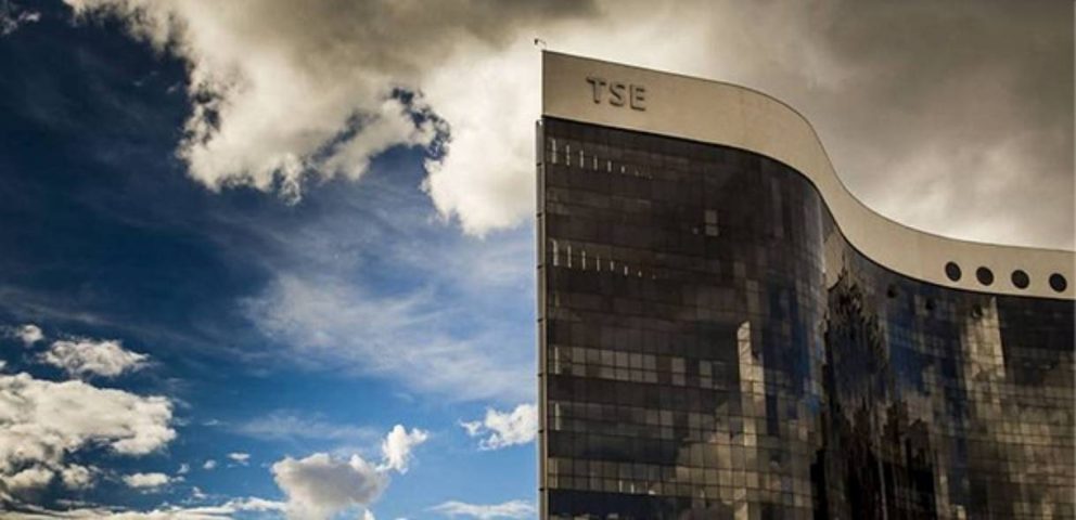 TSE decide derrubar publicações que relacionam Flávio Bolsonaro a caso Nossa Senhora Aparecida