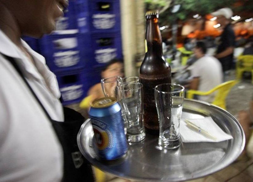 Eleições 2026: lei seca no domingo, 4? Saiba se restrição a venda de bebida alcoólica vale para Feira de Santana
