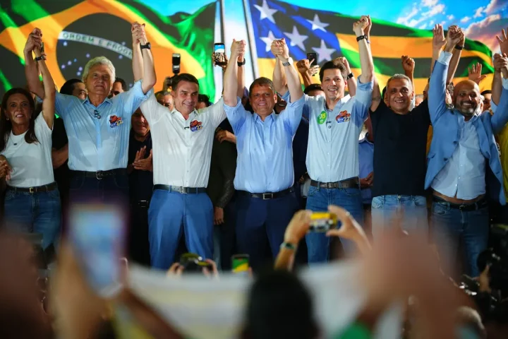 Candidato à Presidência no primeiro turno, Ronaldo Caiado anuncia apoio a Flávio Bolsonaro